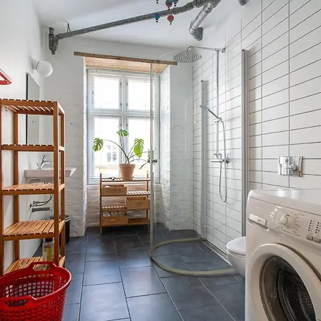 Stylish & Spacious In Trendy Norrebro Copenaghen